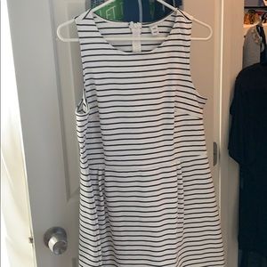 stripped sleeveless dress